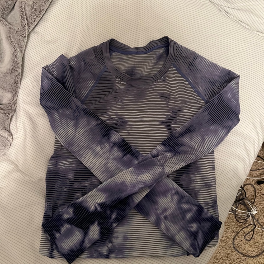 Lululemon long sleeve swiftly tech
